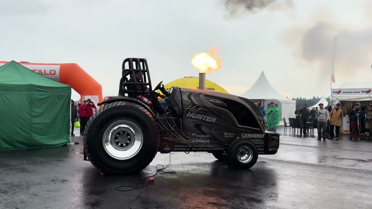 Tractor bulling Okra messuilla @mikkohaikio5077