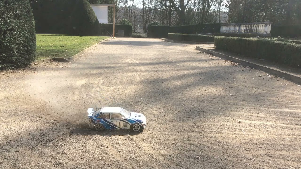 1/10 BRUSHLESS TAMIYA FORD ESCORT COSWORTH TA01 1992