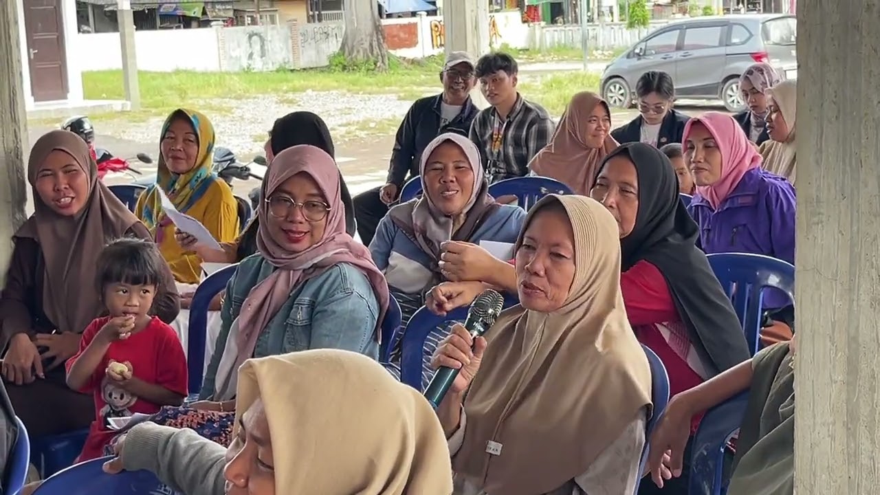 Perempuan Berdaya, Keluarga Sejahtera | Subtopik Pengentasan Kemiskinan | KKN Unpad Kelompok 133