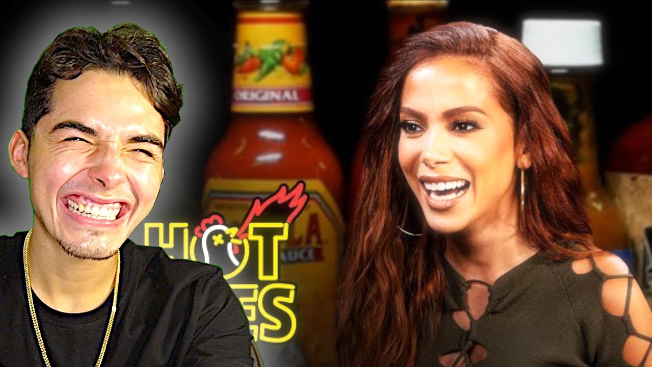 REACTING TO ANITTA EATING HOT WINGS [FUNNY]