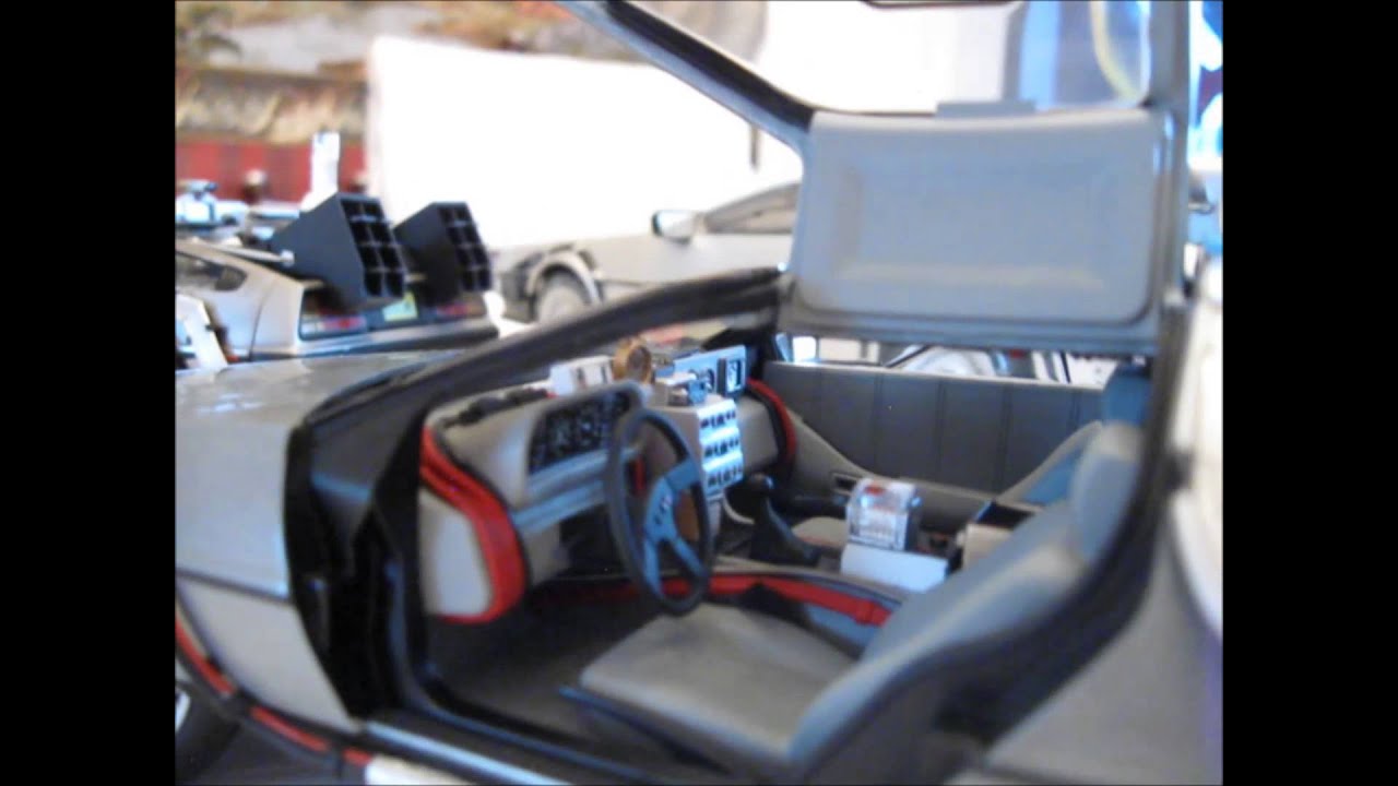 Hot Wheels vs SunStar DeLoreans
