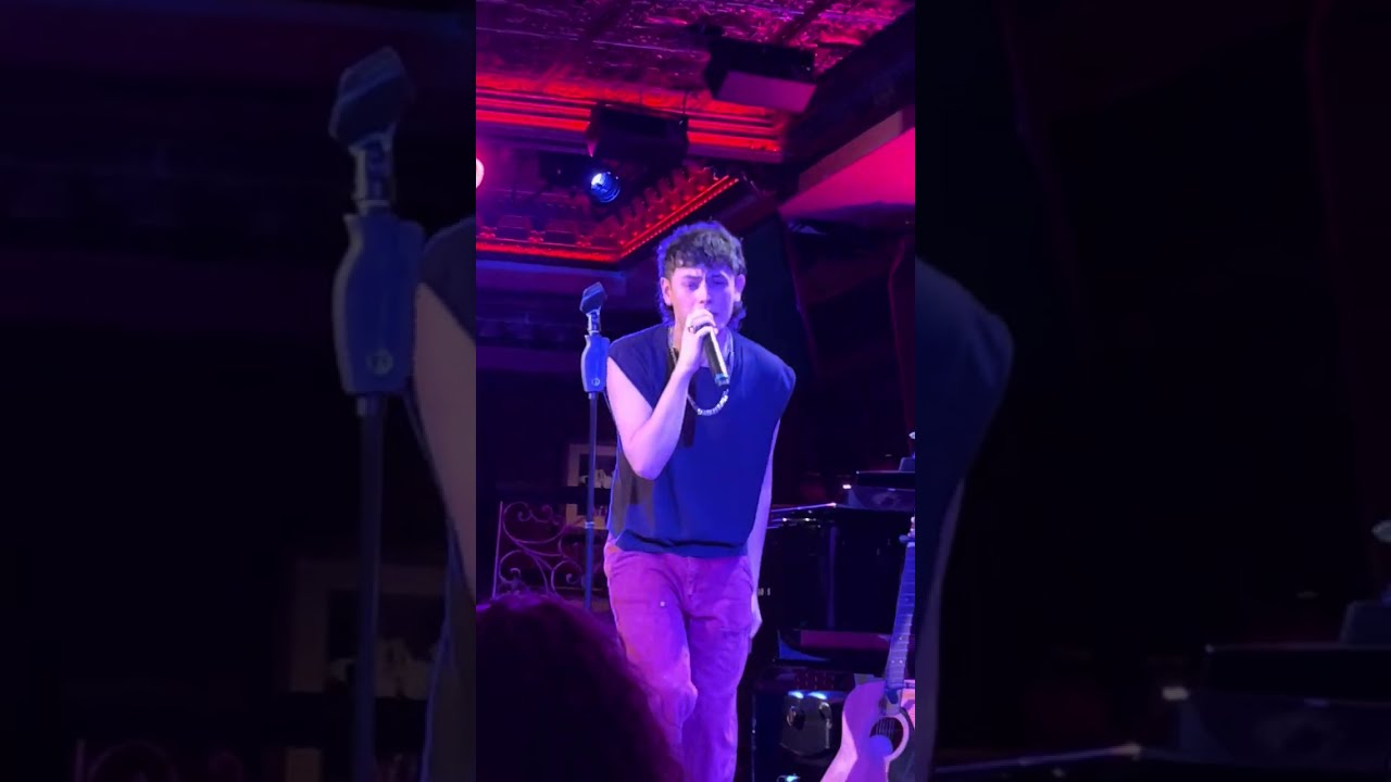 Casey Likes - Burnin’ Up (Jonas Brothers cover) ft. Erin - 54 Below - NYC - 8/27/25