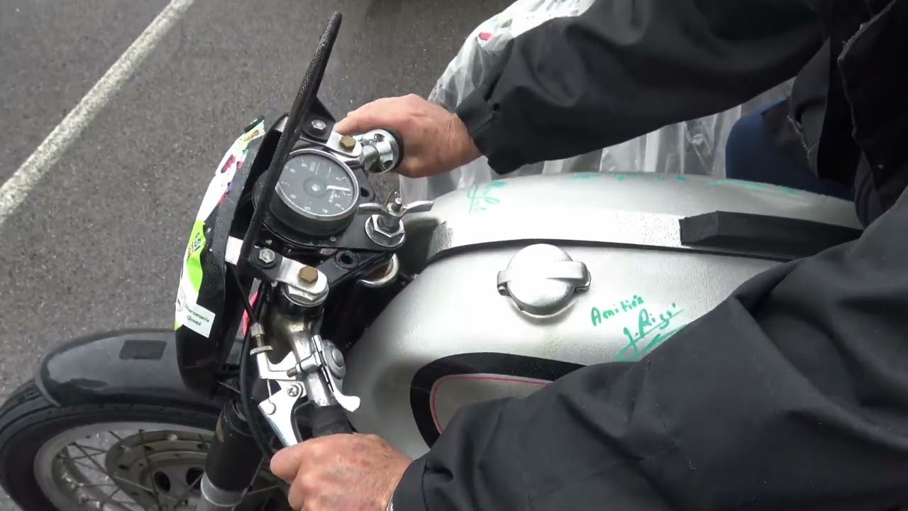 1952 Norton Manx 350 start up at ASI moto show 2022, Varano de' Melegari