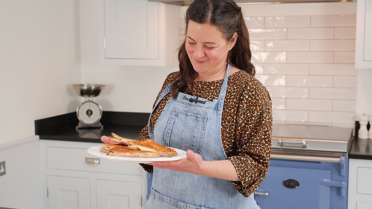Toasties on the Hot Plate!