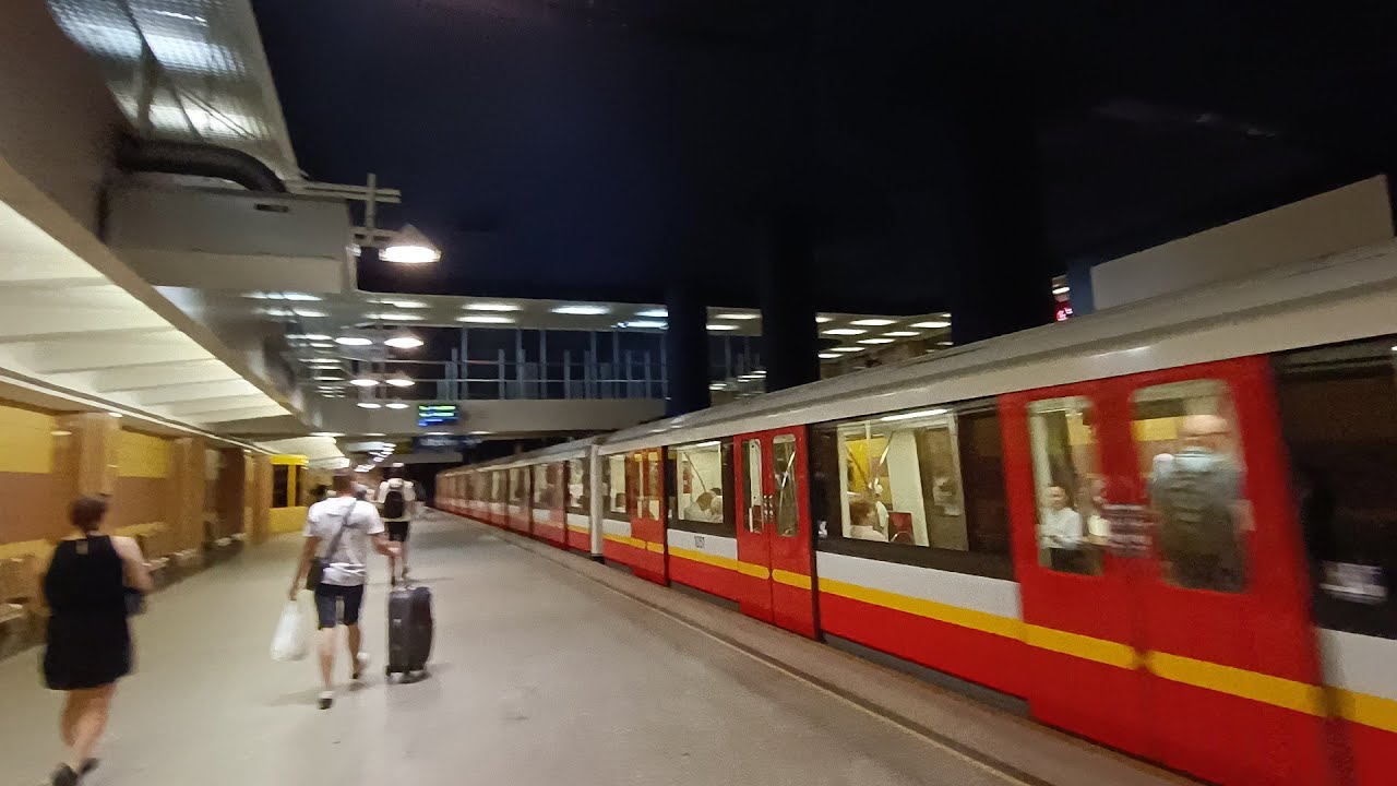 Przejazd Metrem M1🚇 z Ursynowa do Centrum. Warszawa🧜‍♀️