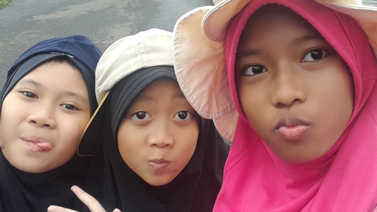 #FilmJudul Orang si tukang jamu #Meisya tukang jamu#Danisha orang  baik hati#Marwah orang sombong