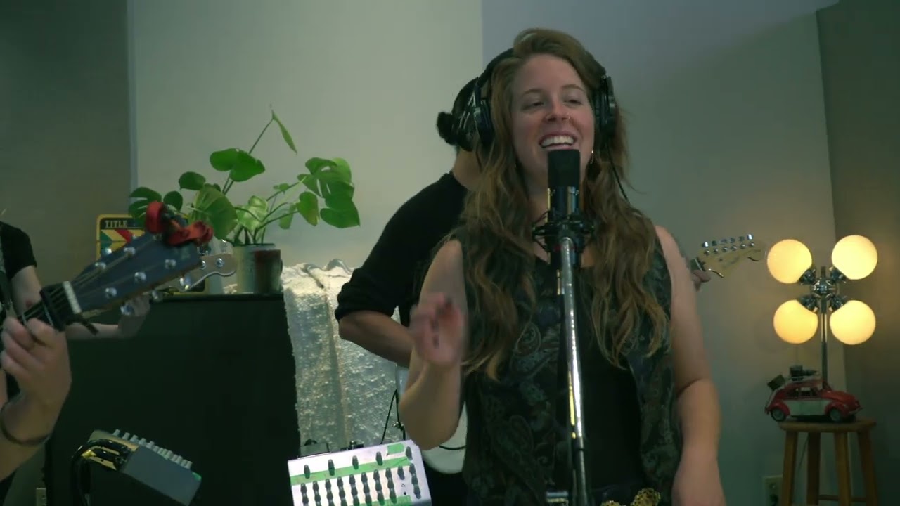 Annies Daughter - The Pairs Live at EMAC Recording Studios