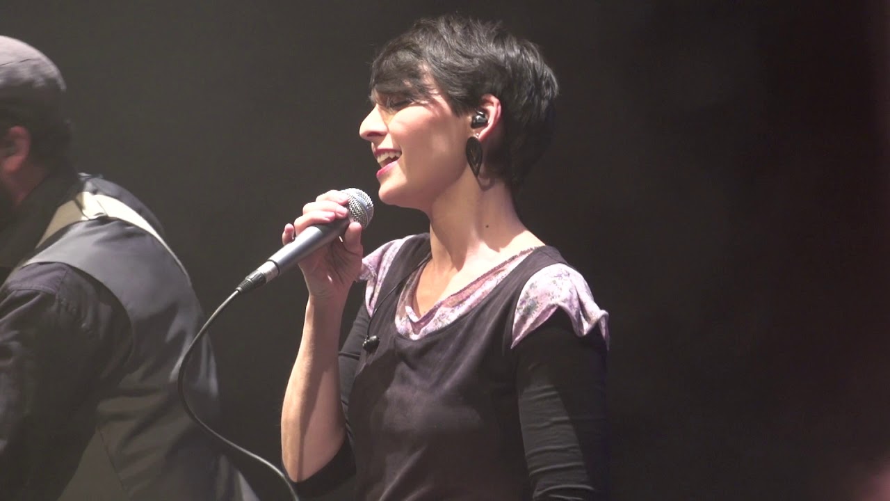 Me Llamaste Morenita - FOLK ON CREST 