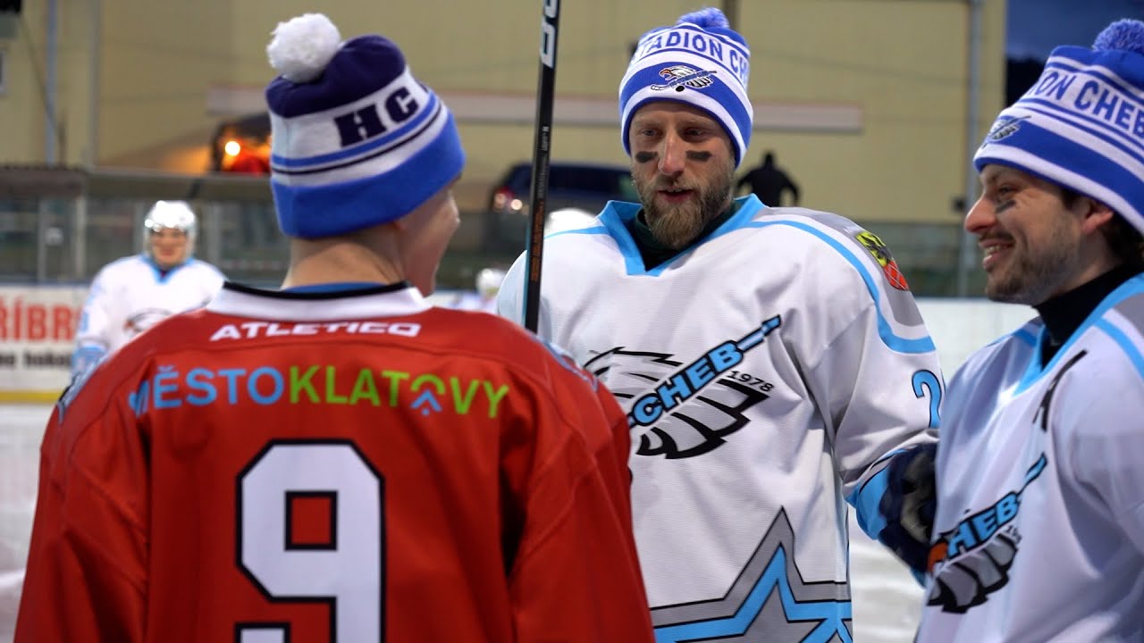 Vítr, déšť, sníh a kamera na střeše. Unikátní Winter Classic 2. ligy
