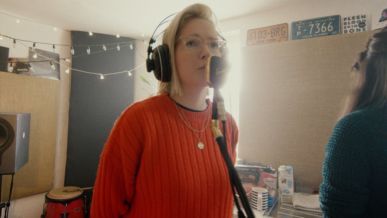 Daithi - Submarines (feat. Ailbhe Reddy) (Live session)