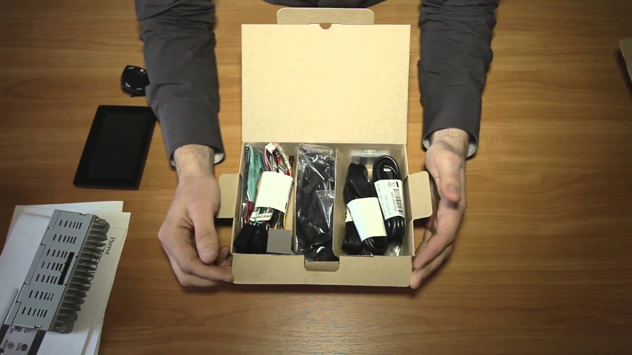 Unpacking Parrot Asteroid Tablet