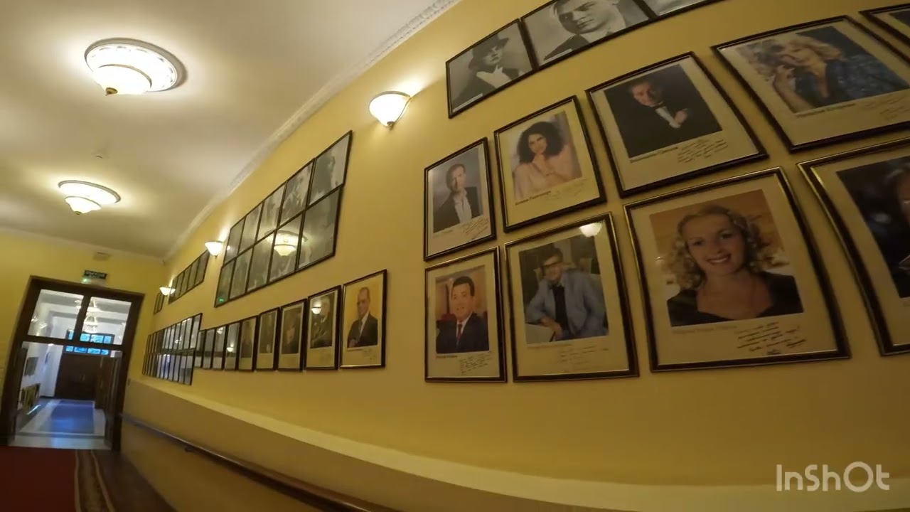 Ялта. Внутри театра им. А.П Чехова. 