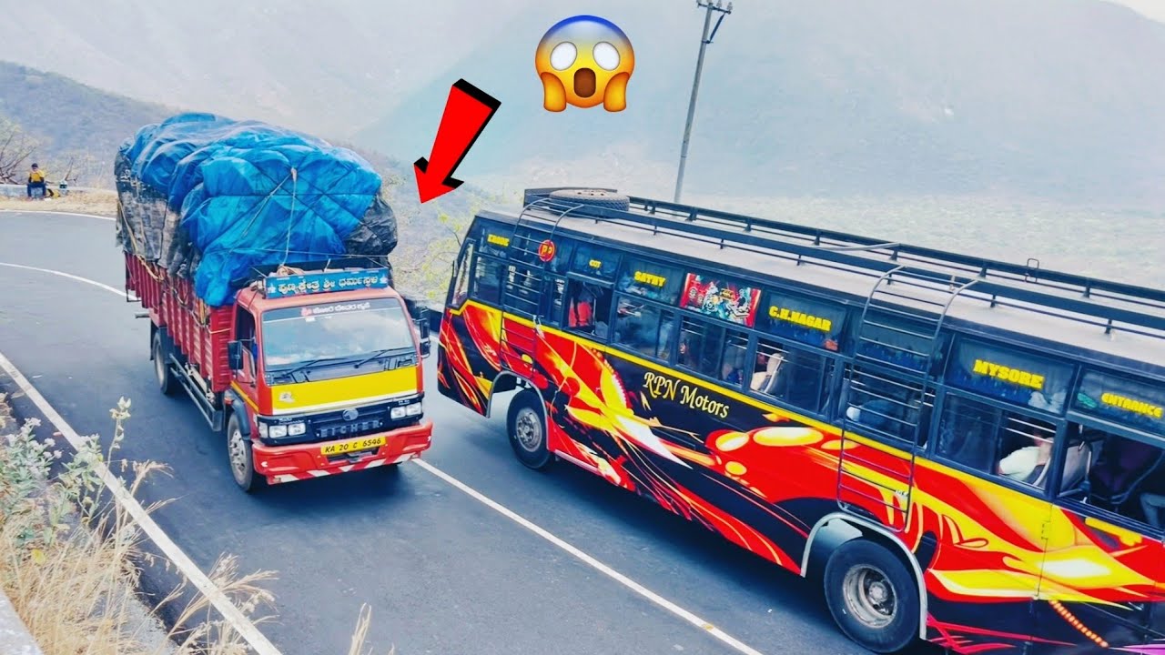 Dangerous😱turning Heavy Load Vehicles in Dhimbam Ghat Road😱😱😱