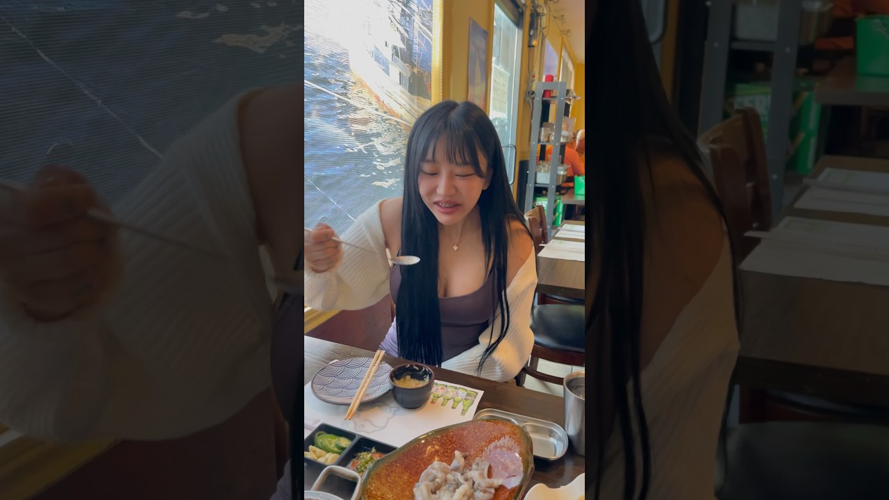 Eating Live Octopus at Korean Sashimi Restaurant in #koreatown #한인타운 #koreanfood #soju #liveoctopus