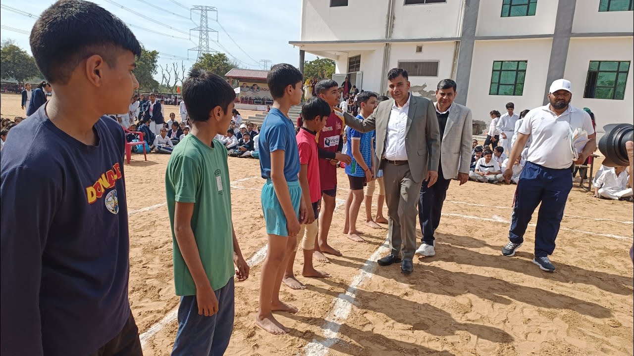स्कूल में आयोजित कबड्डी प्रतियोगिता, छात्र खिलाड़ियों के बीच रोमांचक मुकाबला #sports #meet #video 