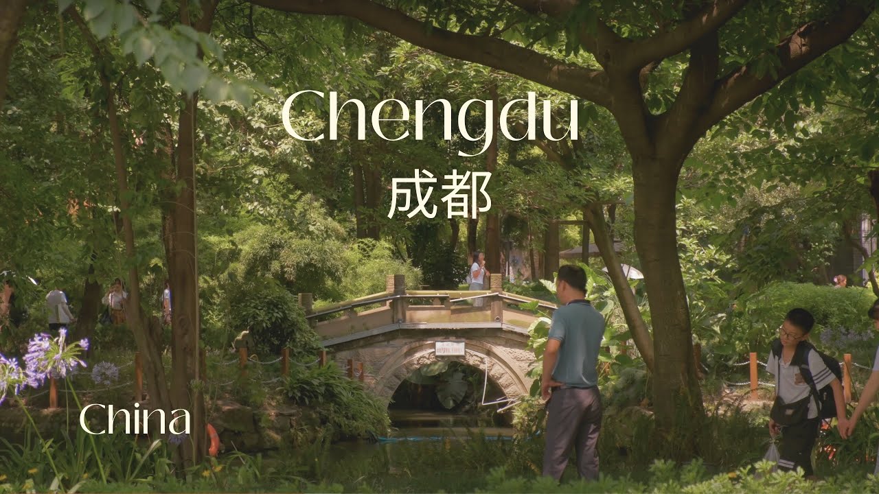 Walk Through A Traditional Park in Sichuan, China | 4K Raw Footage