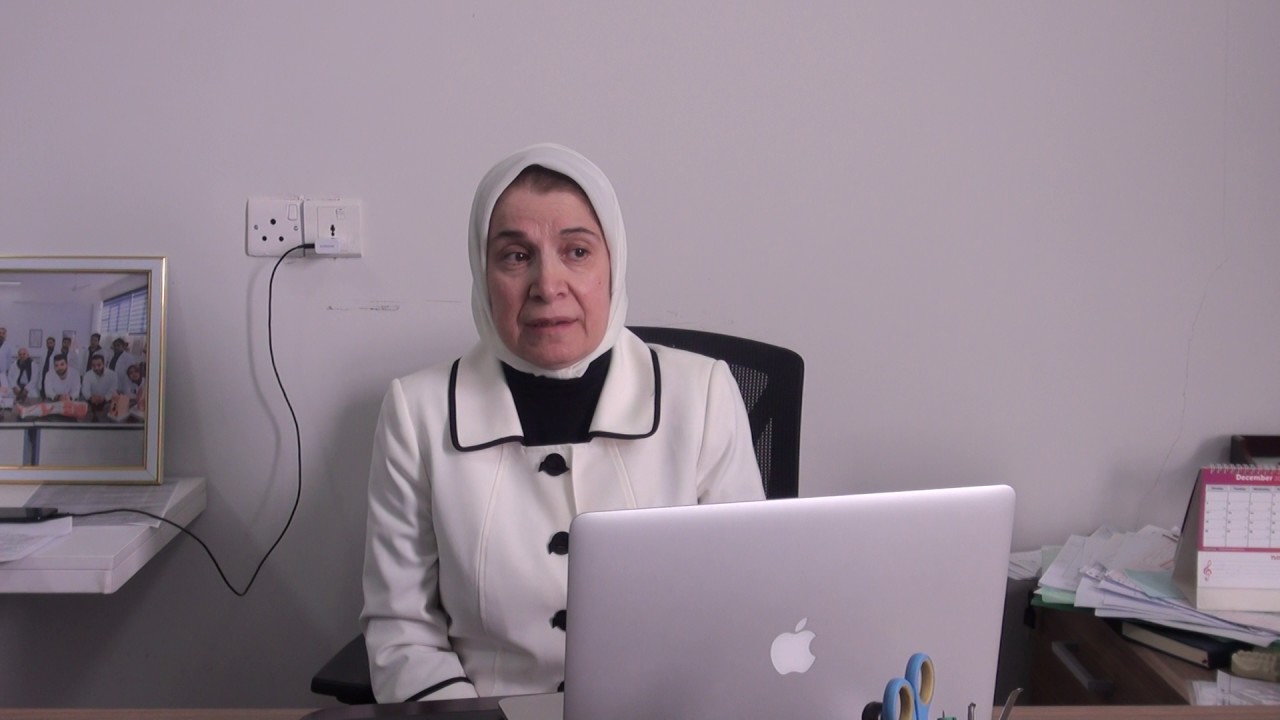 لقاء مع الدكتورة الزائرة لطيفة رحمن بيرم في كلية الاسراء الجامعة