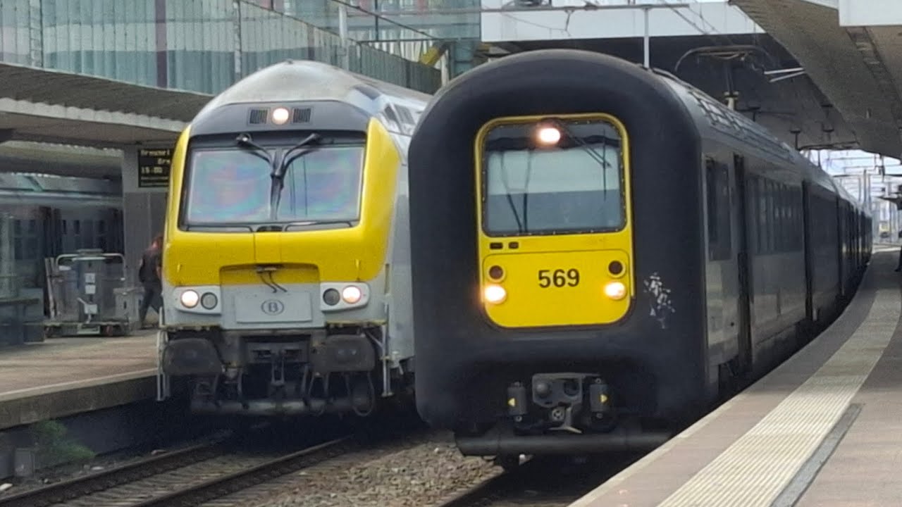 treinen in station gentsintpieters #train