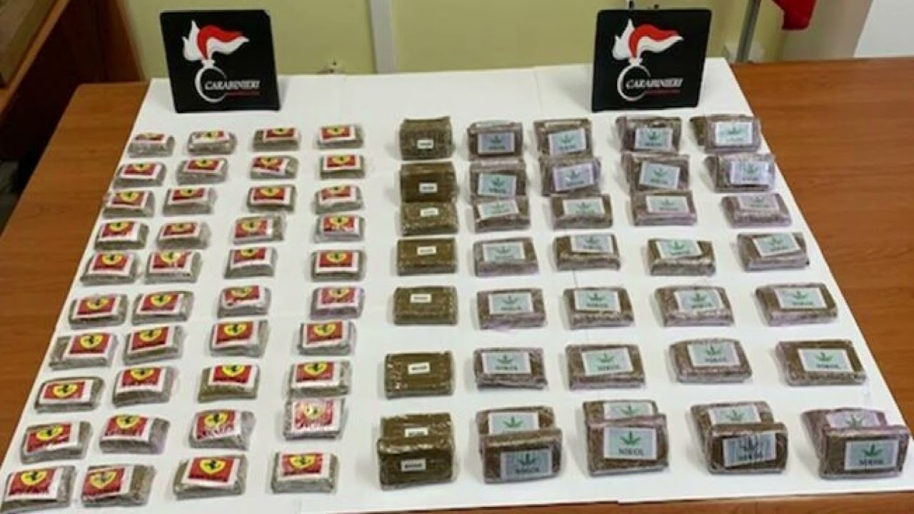Manfredonia: nascondeva in casa 90 panetti di hashish, arrestato 48enne incensurato