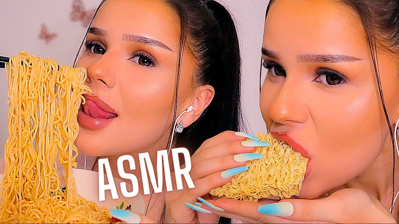 ASMR COMIENDO RAMEN COCINADO Y CRUDO