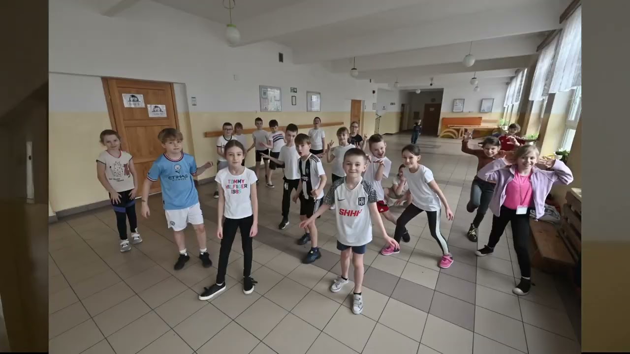 Szkoła Podstawowa nr 18 + foto