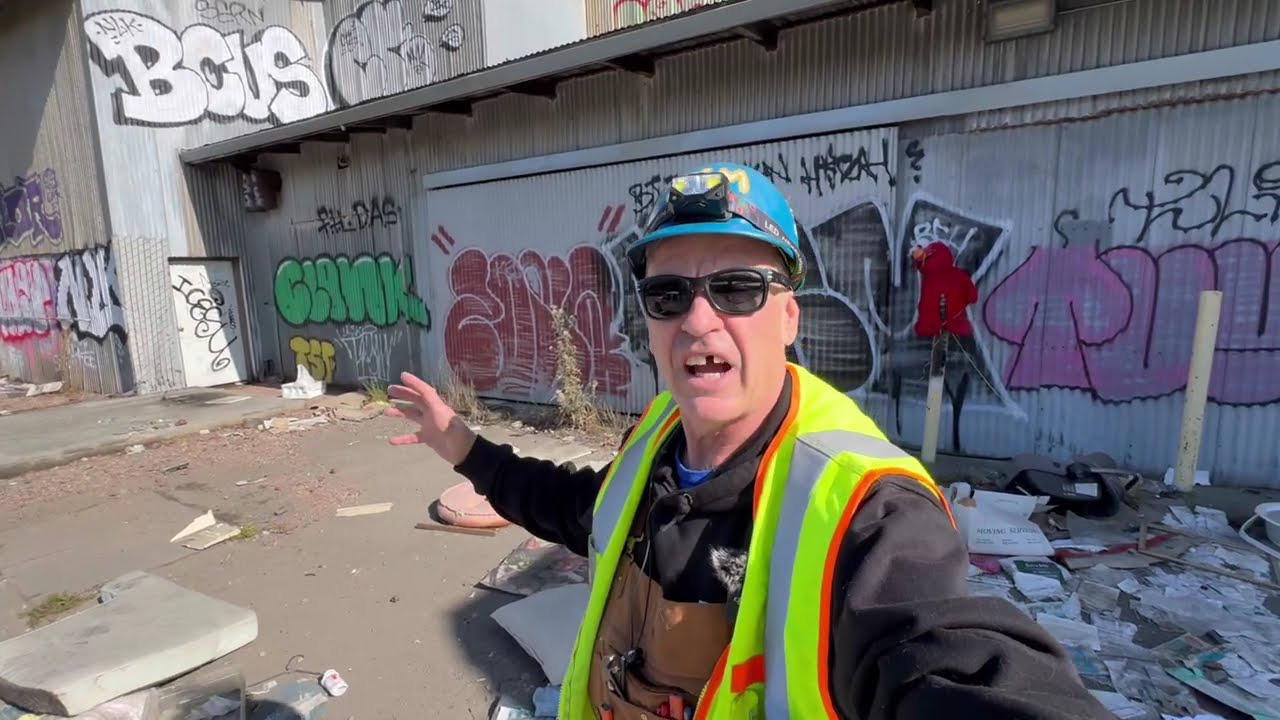 Berkeley California Street dump!
