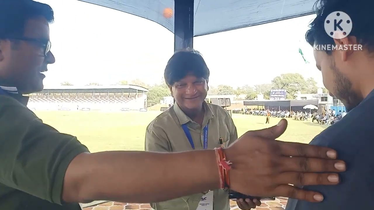 कोटा आईपीएल t20 मैचमें नोएडा टीम ने जो जोहर देखा है चौकी छक्के के वह सारे पवेलियन के क्रिकेट प्रेमी
