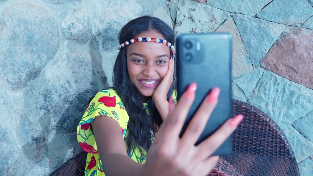 BINIYAM TADASAA - DAMBALII JAALALA - New  Oromo Music 2024 [Official Video]