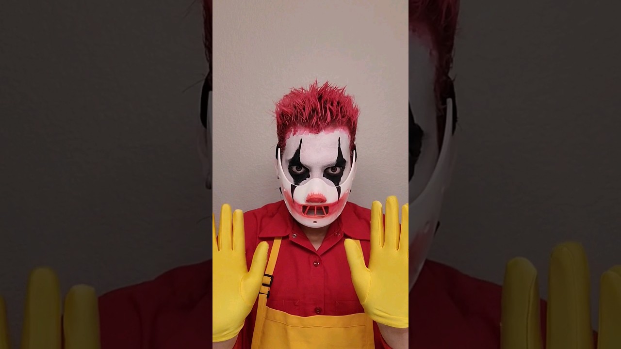 Clownformatio by 