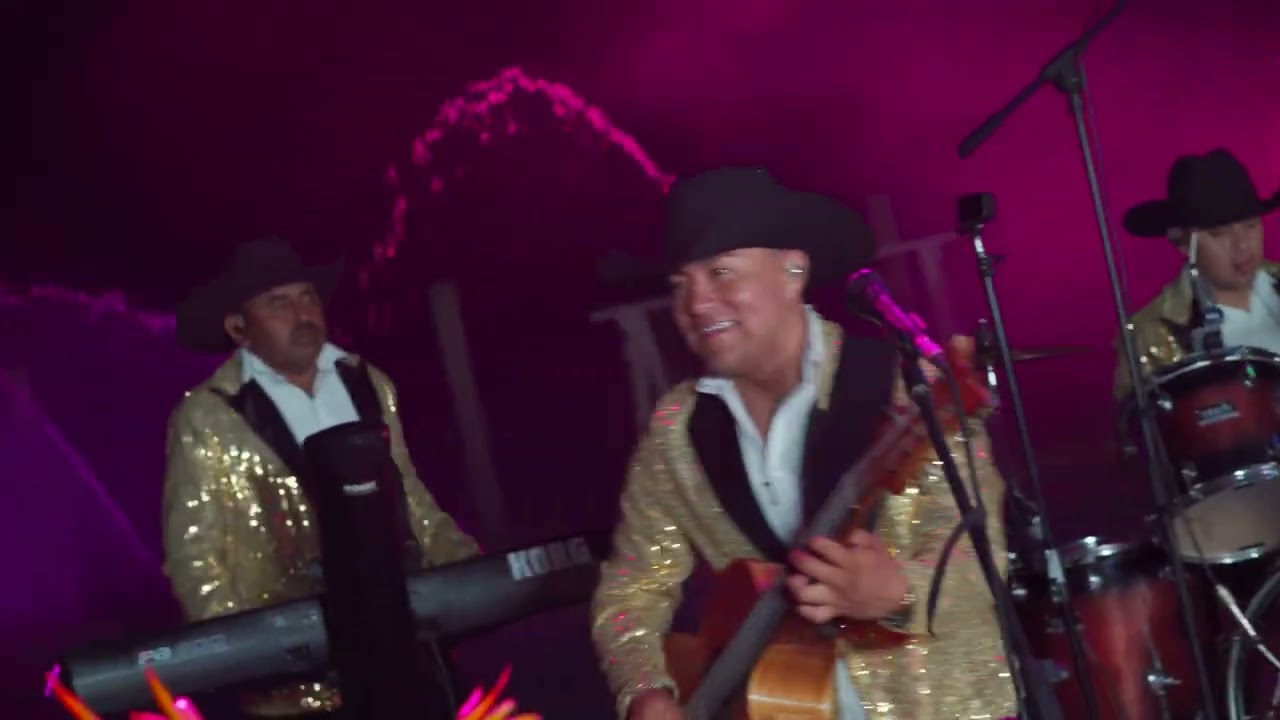 EL ASCENSOR-RUMOR DE CUMBIA - GRUPO M ( DE LOS HERMANO SMAZARIEGOS) - SESION EN VIVO