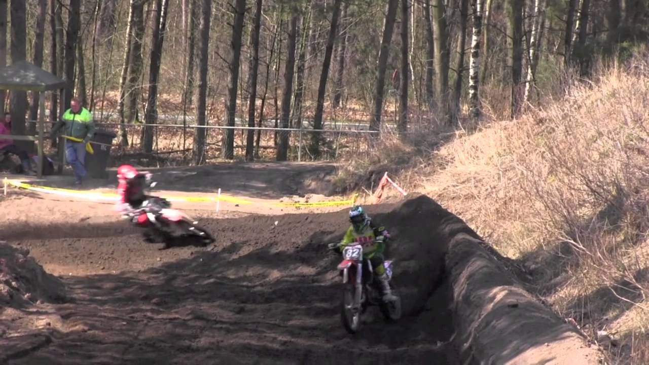 Spannende strijd tussen v.d. Vlist en van Boxtel in NK 125cc in Heerde