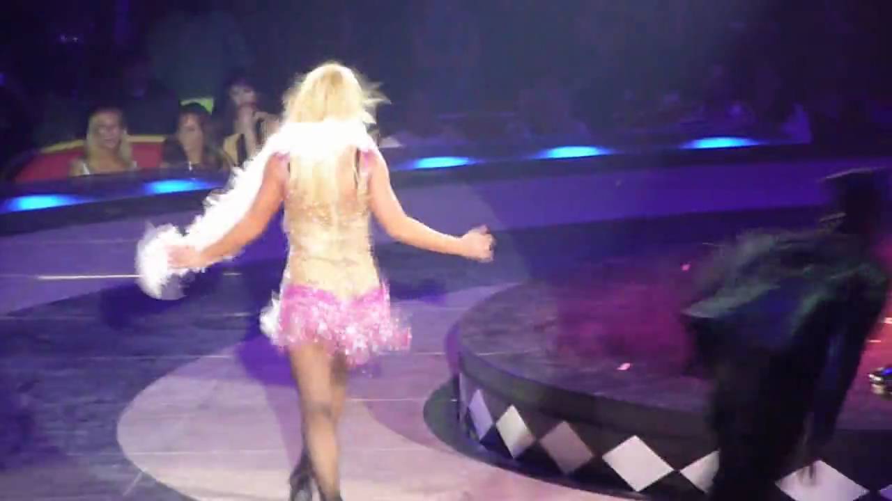 Britney Spears live at TD Banknorth Garden - Ooh Ooh Baby and Hot As Ice