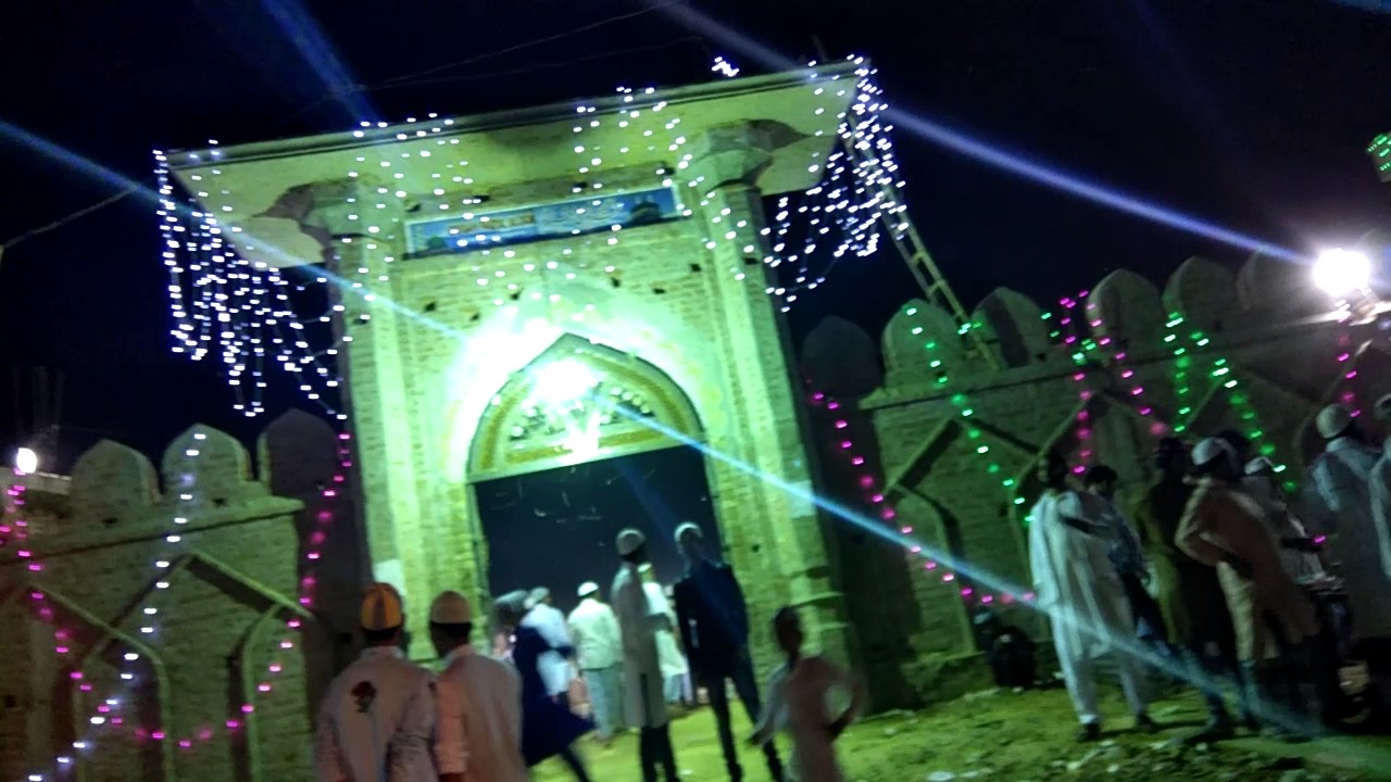Eid gaah faizul uloom mohammadabad gohna(1)