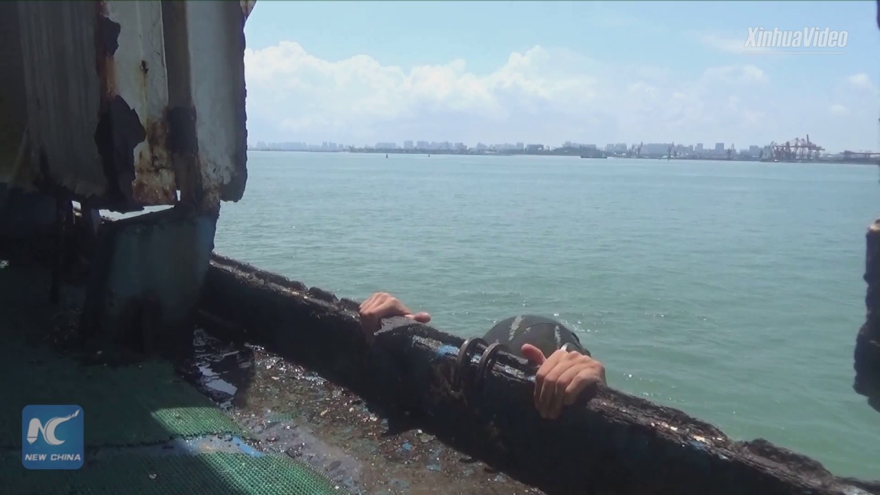 Armed police conduct maritime anti-hijacking drill in south China