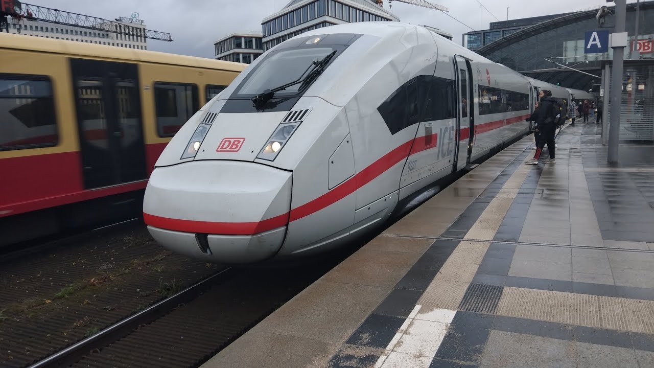 Ausfahrt des ICE4 nach D&uuml;sseldorf Hbf aus Berlin Hbf (Starkeschiene)