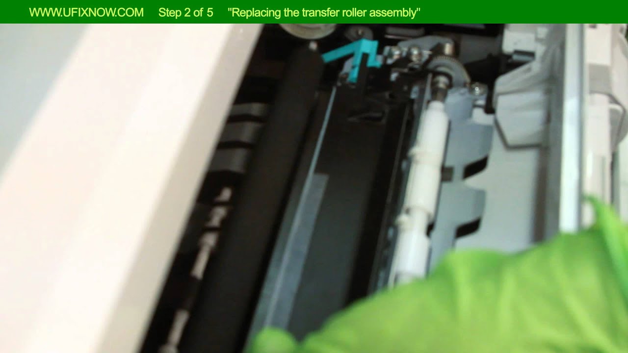 HP Laserjet 4240n/4250/4350 Series - Replacing the Transfer Roller