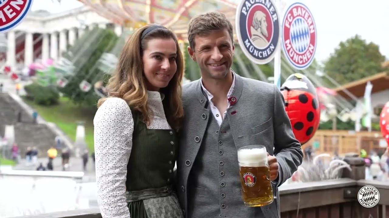 FC Bayern Spieler Oktoberfest 2022 @ Käfer´s Wiesn-Schänke am 1. Wiesn-Sonntag 18.09.2022