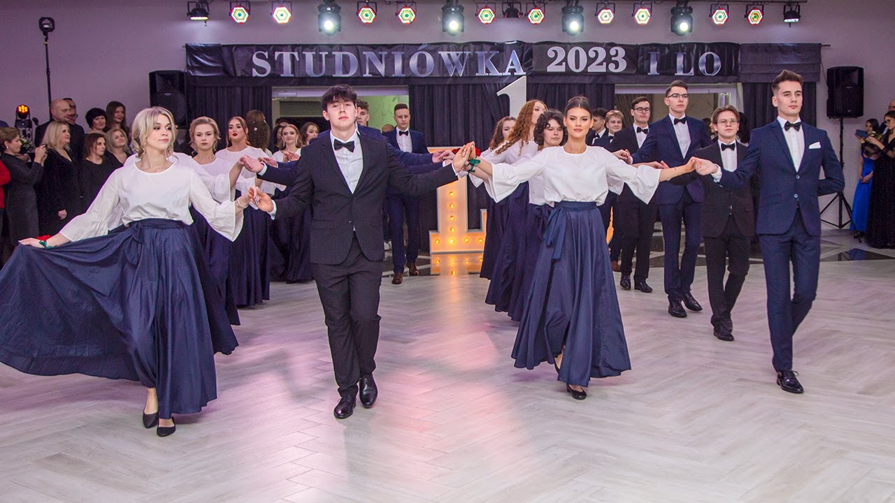 Studniówka I LO w Ostrołęce - polonez