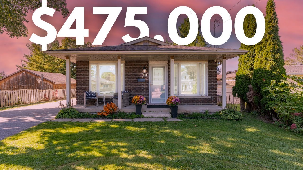Tour This $475,000 East Side Backsplit with Detached Shop in a Prime Owen Sound Location