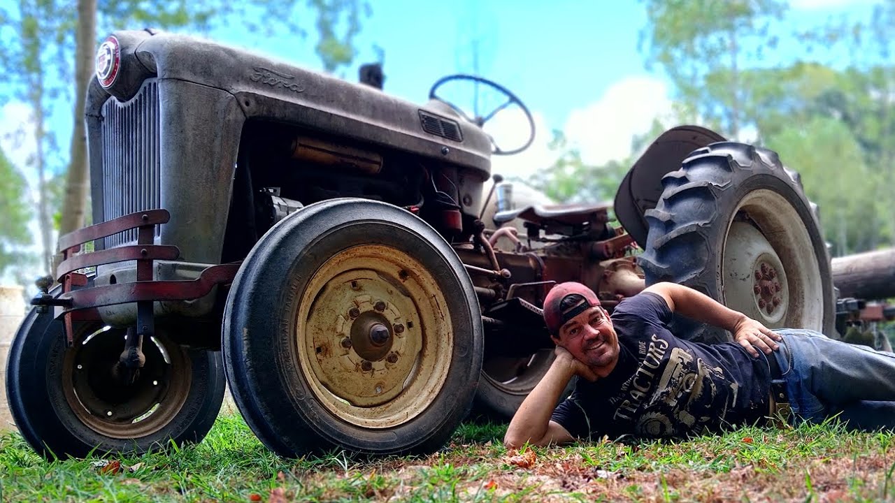 Can This 70 Year Old Tractor Keep Up? Discing and Planting with a 1953 FORD JUBILEE