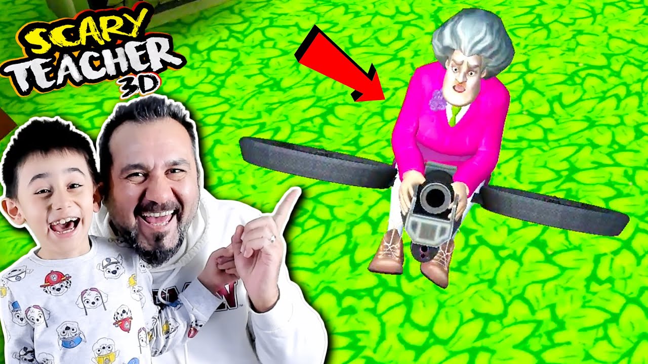 KIZGIN ÖĞRETMENİ DRONE KAÇIRDI! EVLİLİK TEKLİFİ MAHVOLDU |  SCARY TEACHER 3D OYNUYORUZ!