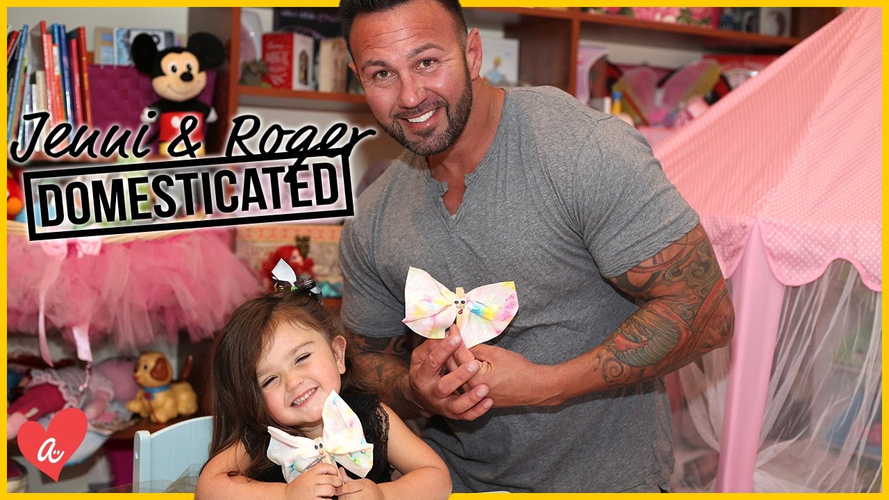 CRAFT TIME WITH ROGER | Jenni & Roger: Domesticated | Awestruck