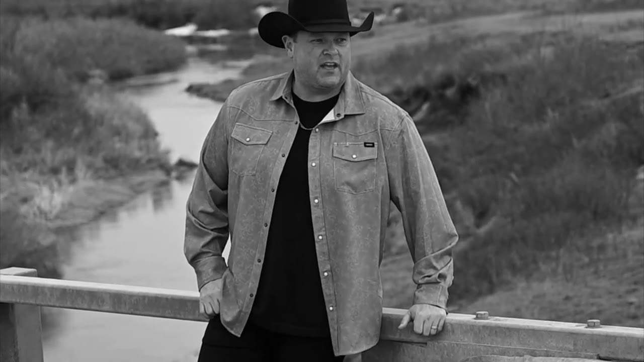 GORD BAMFORD - WHEAT KINGS (OFFICIAL MUSIC VIDEO)