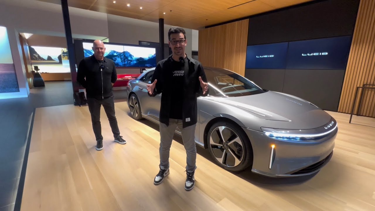 Lucid Air Touring 2023: подробный обзор с руководителем отдела дизайна