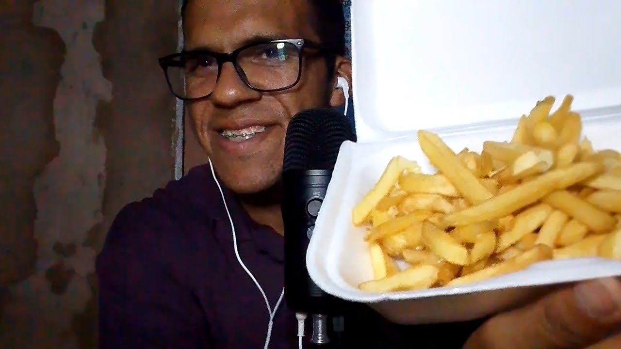 ASMR Batata frita (eating sounds) 