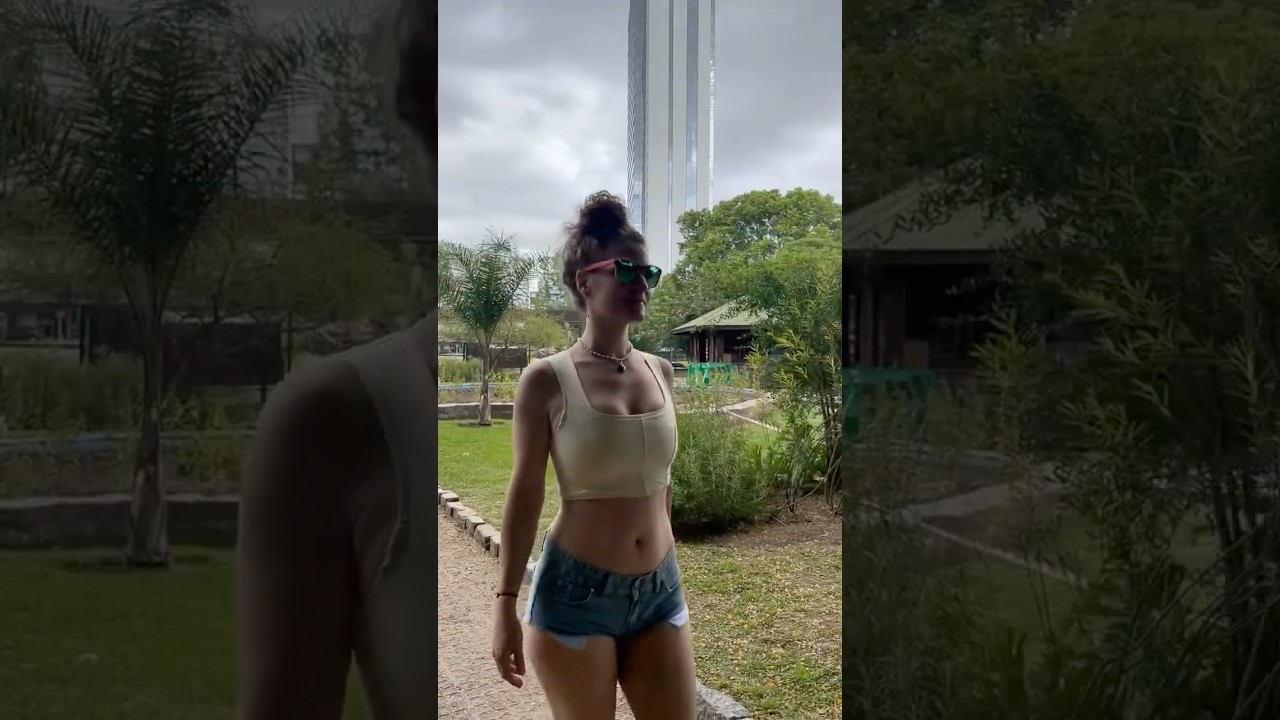 MARIANA MASETTO - TROIS SHORTS - PREMIÈRE