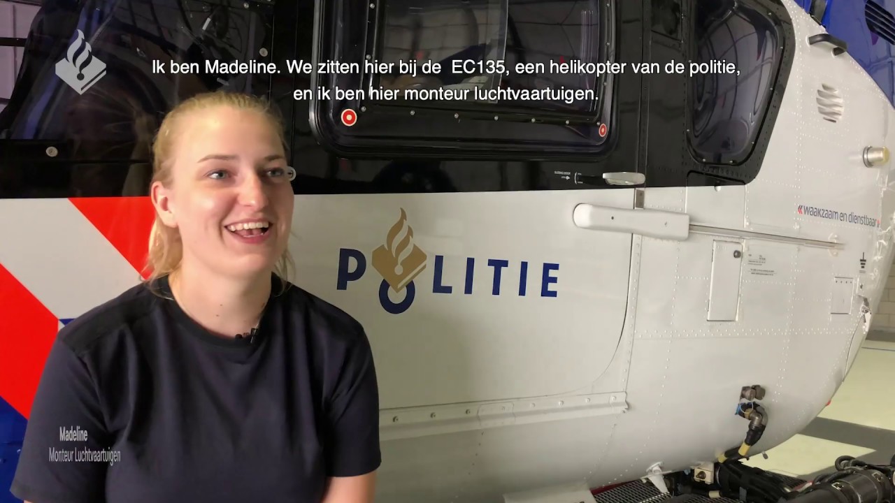 Eerste vrouwelijke monteur bij Afdeling Luchtvaart