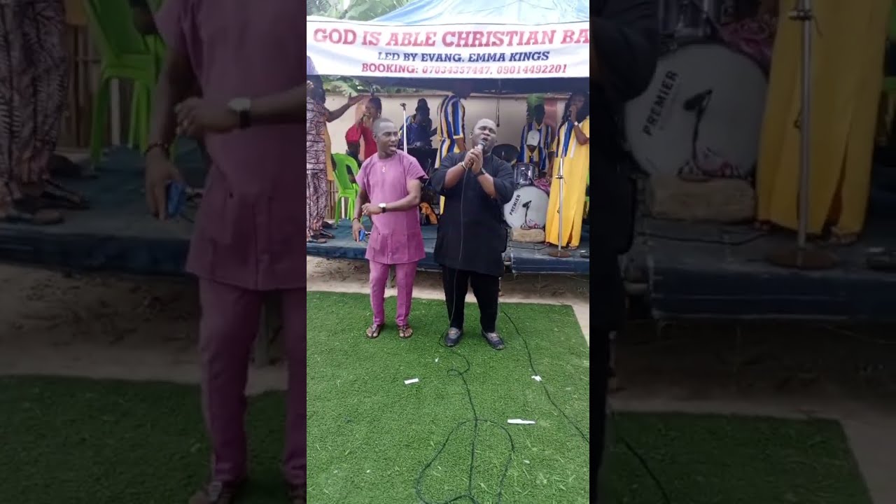 Evang Ayobor Akegor and Efe Iyadi doing Ebio Old skool At Emma Kings 38 years on stage