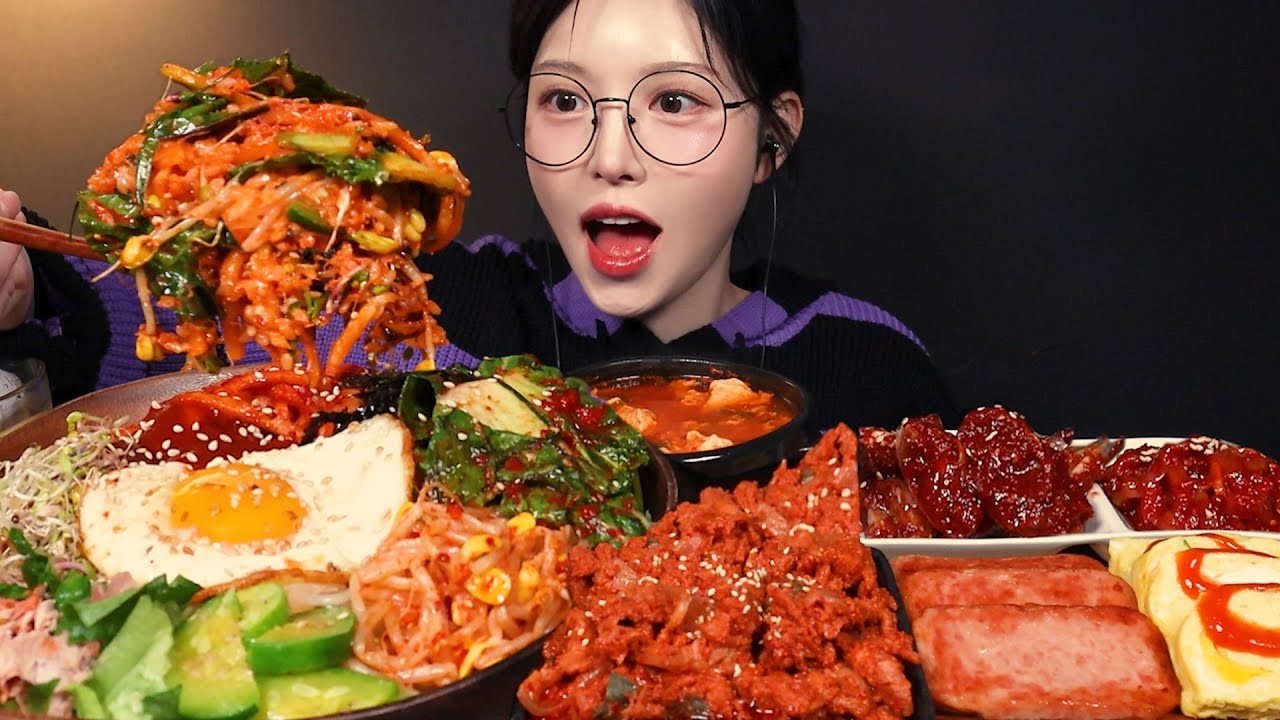 SUB)푸짐한 집밥 먹방! 비빔밥에 순두부찌개 제육볶음 스팸 계란말이 양념게장까지 한식 꿀조합 리얼사운드 Bibimbap Homemade Meal Mukbang Asmr