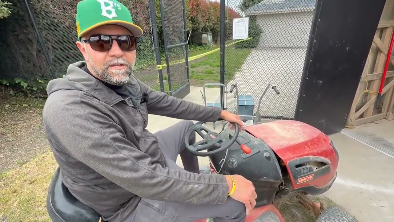 Floresta Volunteer Orientation: Using the Tractor (Monroe)